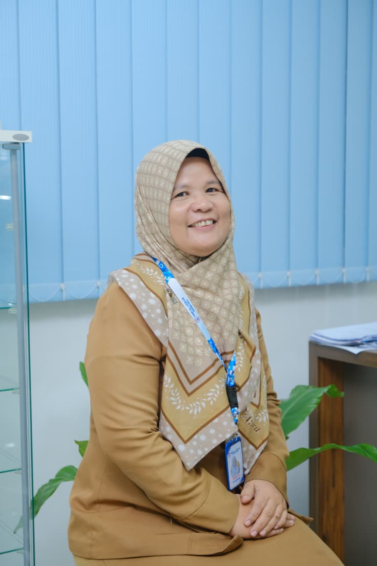 Foto Surianna Z., S.Pt